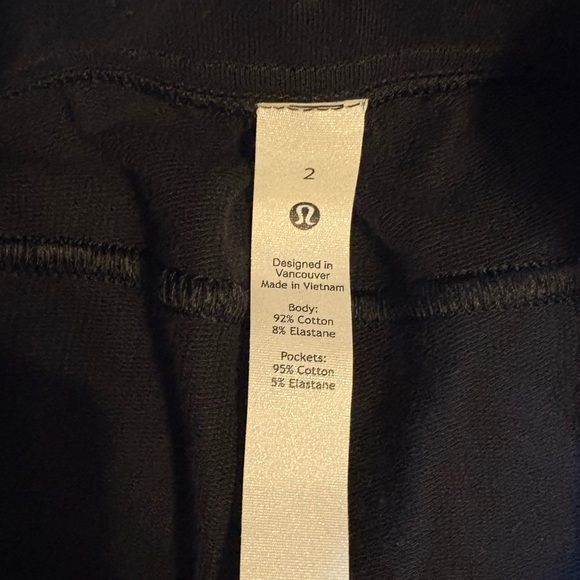 lululemon shorts - Picture 3 of 3